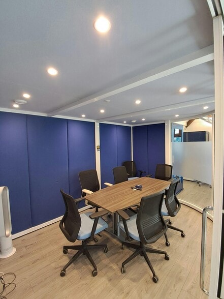 Lambwood Hl, Reading à vendre - Photo intérieure – Image 3 sur 6