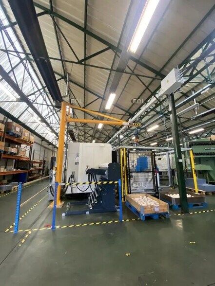 Industriel/Logistique dans Bagnolet à louer - Photo de l’immeuble – Image 2 sur 5
