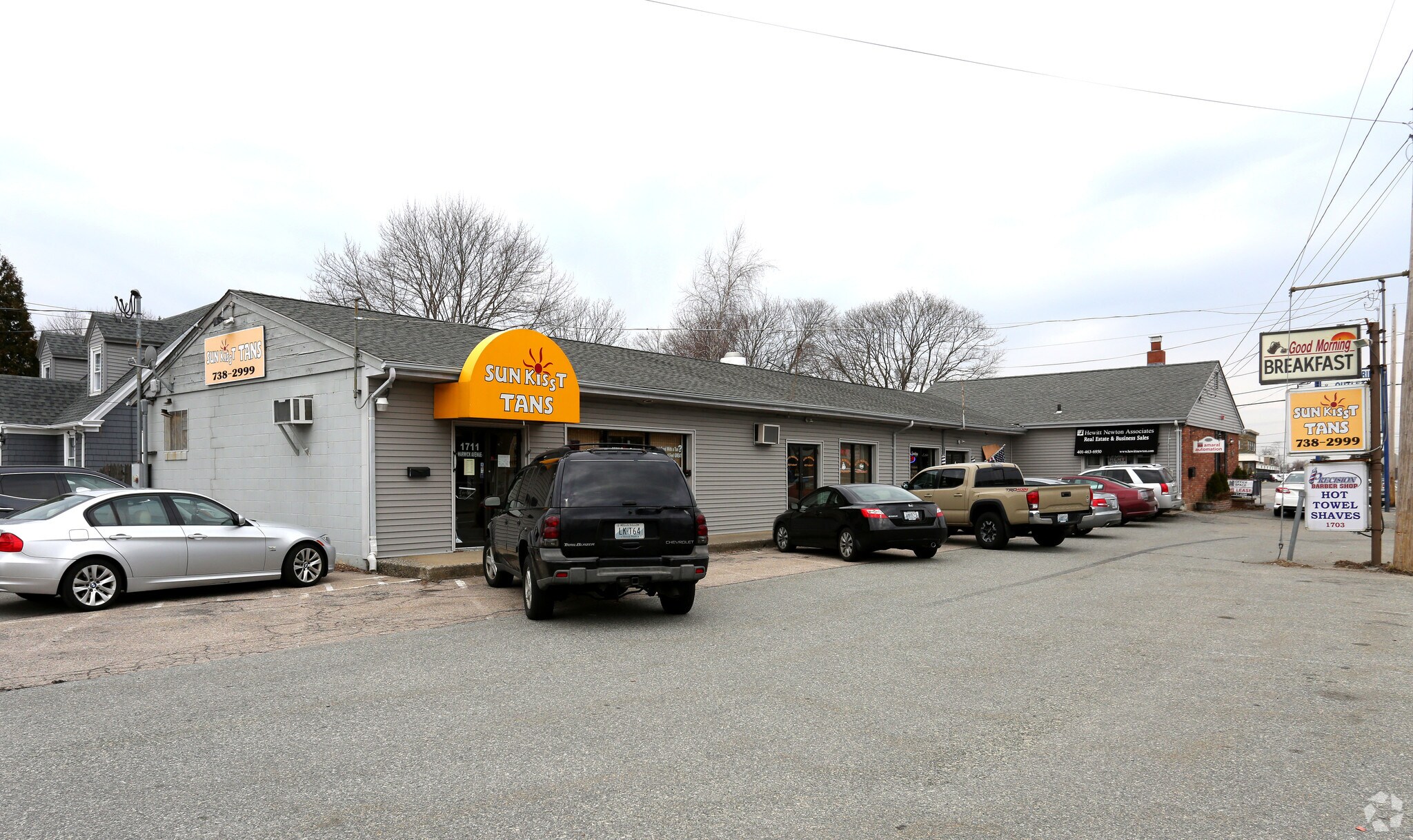 1697-1711 Warwick Ave, Warwick, RI à vendre Photo principale– Image 1 sur 10