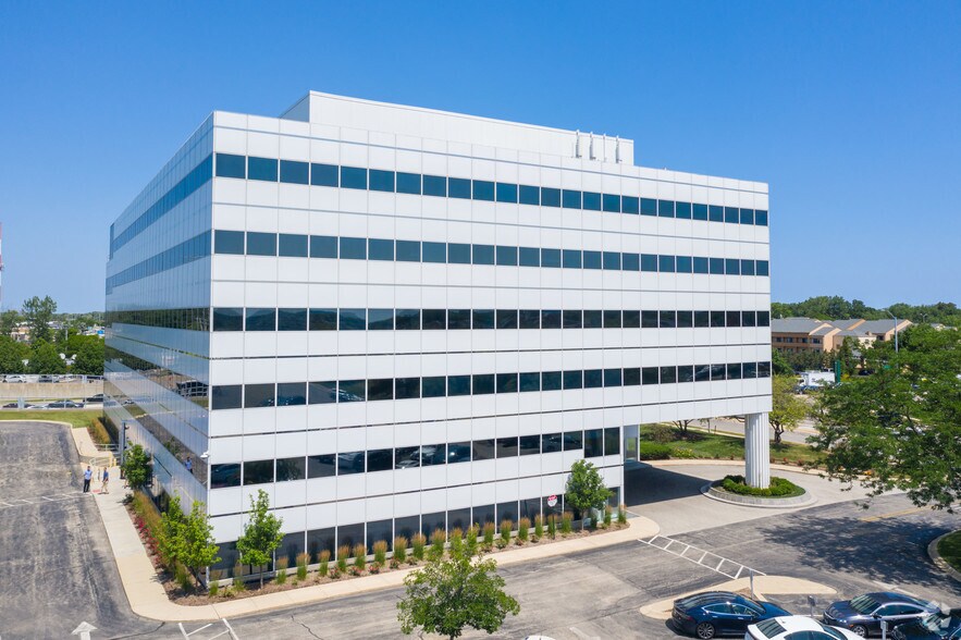 40 Skokie Blvd, Northbrook, IL à louer - Photo de l’immeuble – Image 3 sur 16