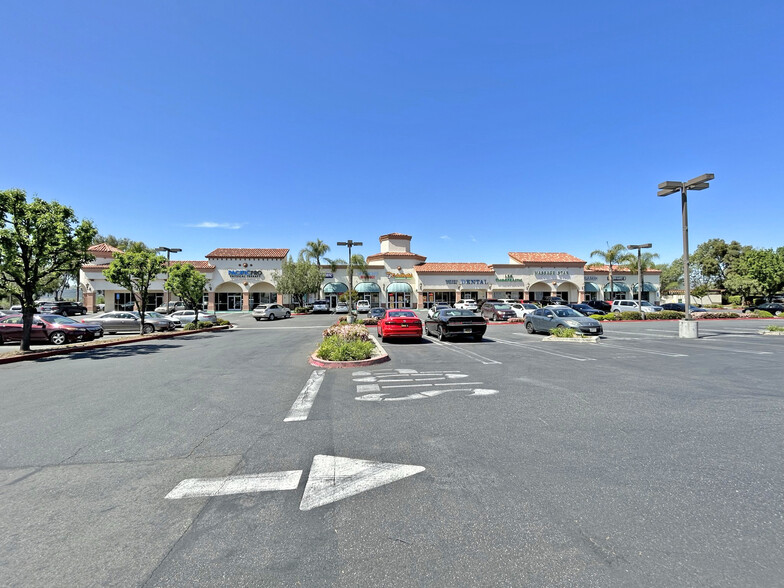 25285 Madison Ave, Murrieta, CA à louer - Photo de l’immeuble – Image 1 sur 3