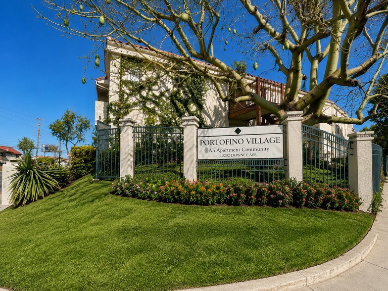 13202 Downey Ave, Paramount, CA à vendre - Photo de l’immeuble – Image 2 sur 21