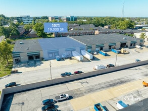 1067-1083 N Warson Rd, Saint Louis, MO à louer Photo de l’immeuble– Image 1 sur 2