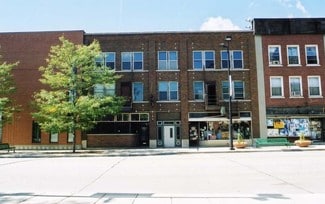Plus de détails pour 231-233 N Broadway, Green Bay, WI - Local commercial à vendre
