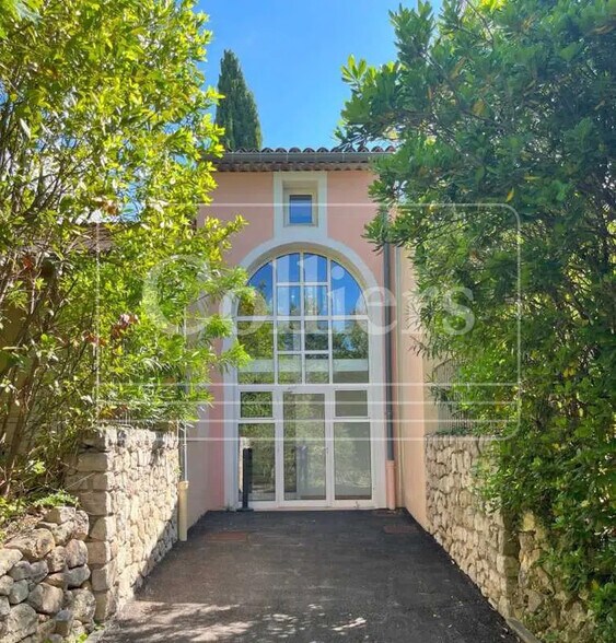 11 Chemin Des Chèvrefeuilles - Lieudit Les Pradons, Peymeinade à vendre - Photo de l’immeuble – Image 3 sur 10