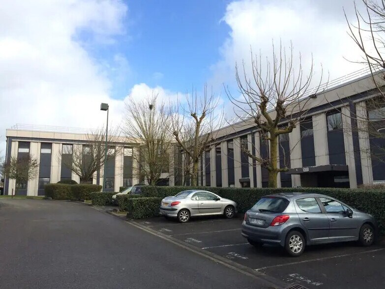 21/23 Rue Du Petit Albi, Cergy à louer - Photo de l’immeuble – Image 3 sur 67