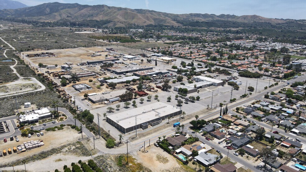1500 Crafton Ave, Mentone, CA à louer - Photo de l’immeuble – Image 3 sur 10