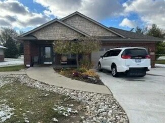 Plus de détails pour 2086 S Rochester Rd, Rochester, MI - Logement à vendre