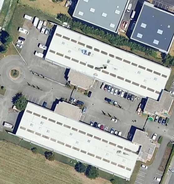 Local d’activités dans Chassieu à louer - Aérien – Image 2 sur 3