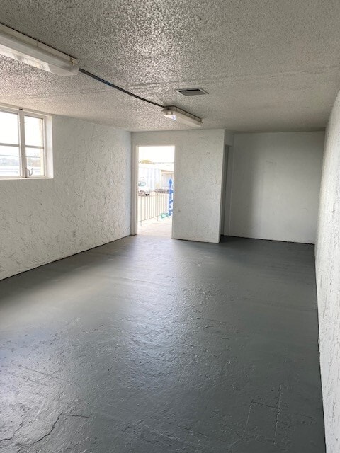 5800 Houchin St, Naples, FL à louer Photo principale– Image 1 sur 9