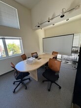 1111 Triton Dr, Foster City, CA à louer Photo intérieure– Image 2 sur 4