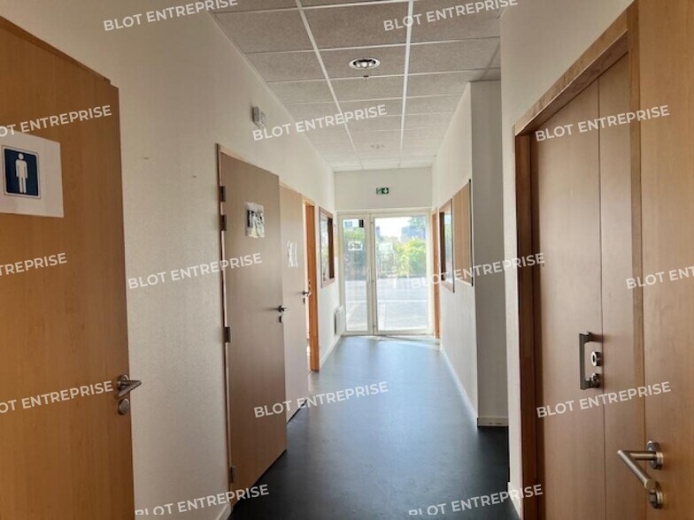 Bureau dans Trégueux à louer - Photo de l’immeuble – Image 2 sur 4