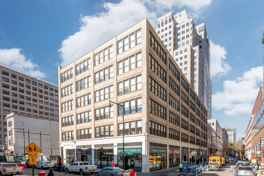 57 Willoughby St, Brooklyn, NY à louer - Photo principale – Image 1 sur 5