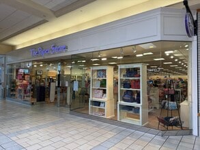 364 Maine Mall Rd, South Portland, ME à louer Photo intérieure– Image 1 sur 2
