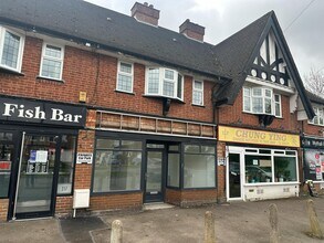 215 Station Rd, Wythall à louer Photo de l’immeuble– Image 1 sur 8