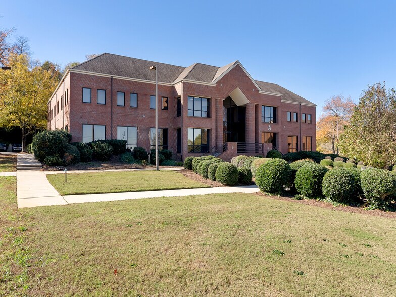 330 Pelham Rd, Greenville, SC à vendre - Photo de l’immeuble – Image 2 sur 20