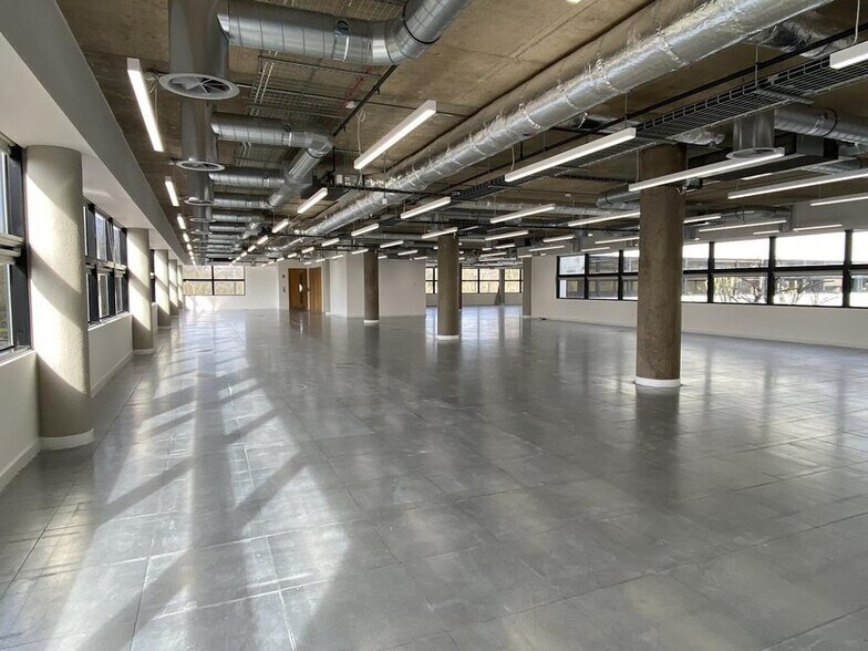 Haywood Rd, Warwick à louer - Photo de l’immeuble – Image 3 sur 22