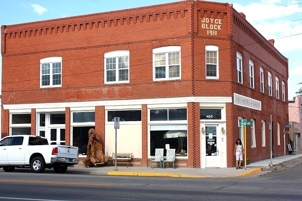 402 Main St, Antonito, CO à louer - Photo de l’immeuble – Image 2 sur 48