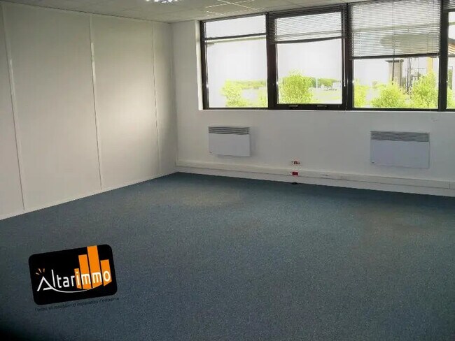 Plus de détails pour Bureau à louer