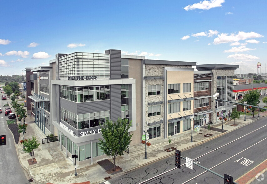 8890 E 116th St, Fishers, IN à louer - Photo principale – Image 2 sur 11