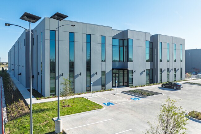 Plus de détails pour 2200-2300 SE Loop 820 Hwy, Fort Worth, TX - Industriel/Logistique à louer