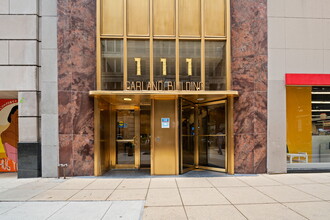 111 N Wabash Ave, Chicago, IL à louer Photo de l’immeuble– Image 1 sur 32