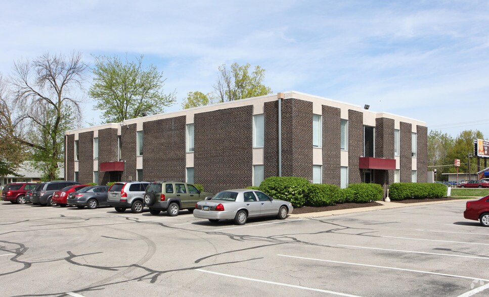 5969 E Livingston Ave, Columbus, OH à louer - Photo principale – Image 1 sur 11