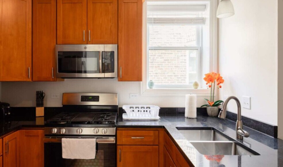 2149 W Division St, Chicago, IL à vendre - Photo de l’immeuble – Image 2 sur 12