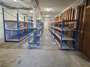 260 N Petaluma Blvd, Petaluma, CA à louer Photo intérieure– Image 2 sur 11