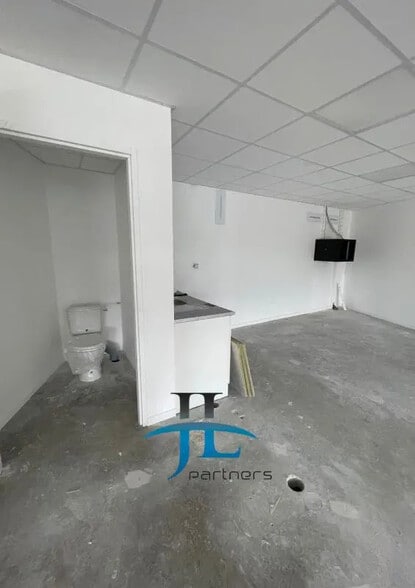 10 Rue De La Canave 33650 Martillac, Martillac à louer - Photo de l’immeuble – Image 2 sur 6