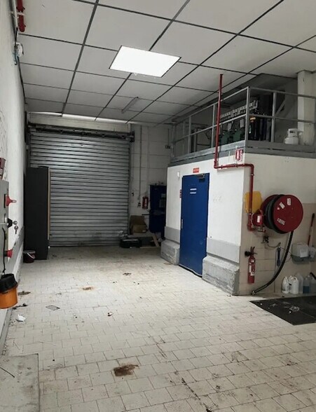 Local commercial dans Dreux à louer - Photo intérieure – Image 3 sur 7