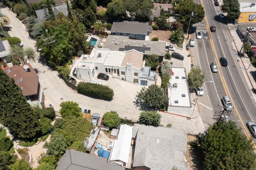 1913-1915 Hyperion Ave, Los Angeles, CA à vendre - Photo de l’immeuble – Image 3 sur 40