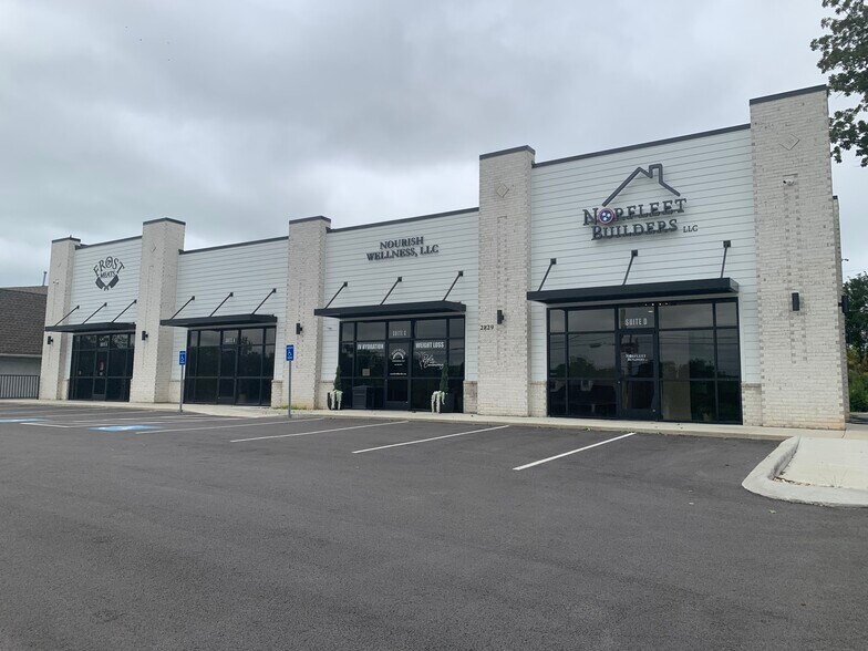 0 Highway 31W, Cross Plains, TN à louer - Photo de l’immeuble – Image 3 sur 5