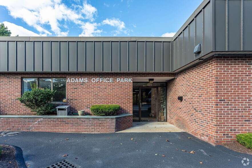44 Adams St, Braintree, MA à louer - Photo de l’immeuble – Image 3 sur 14