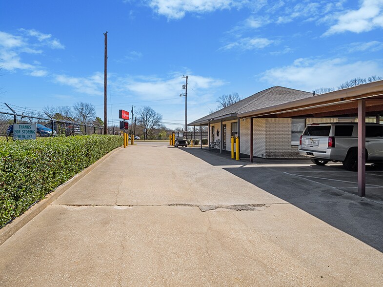 3521 Frankston Hwy, Tyler, TX à vendre - Photo principale – Image 1 sur 5