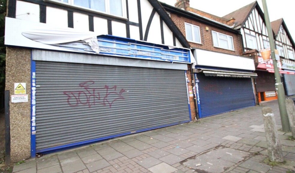 Burnt Oak Broadway, Edgware à louer - Photo principale – Image 1 sur 27