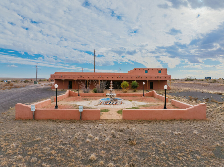 1498 E. US-90, Marfa, TX à vendre - Photo de l’immeuble – Image 2 sur 42