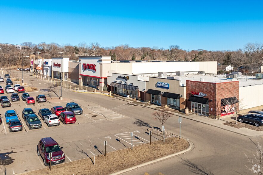 7210-7240 E Point Douglas Rd S, Cottage Grove, MN à vendre - Photo principale – Image 1 sur 7