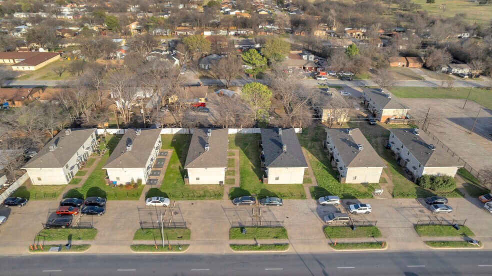 4936 Flamingo Rd, Fort Worth, TX à vendre - Photo de l’immeuble – Image 3 sur 19