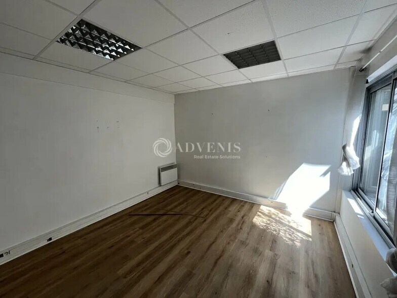 Bureau dans Vincennes à louer - Photo de l’immeuble – Image 3 sur 5