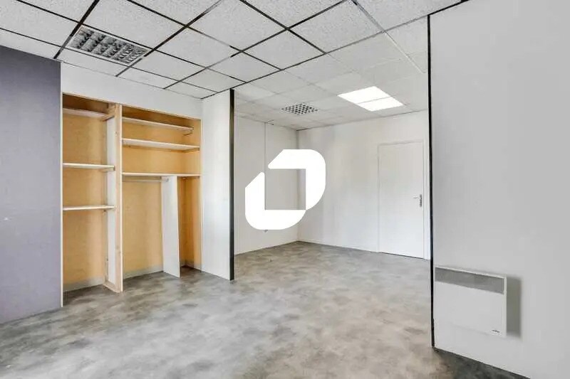 Local commercial dans Mennecy à louer - Photo de l’immeuble – Image 3 sur 8