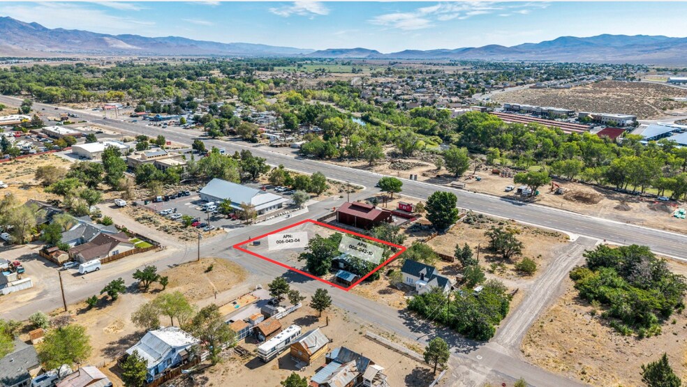 350 & 390 Ziller way, Dayton, NV à vendre - Photo principale – Image 1 sur 8