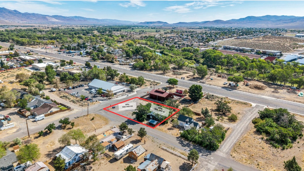 350 & 390 Ziller way, Dayton, NV à vendre Photo principale– Image 1 sur 9