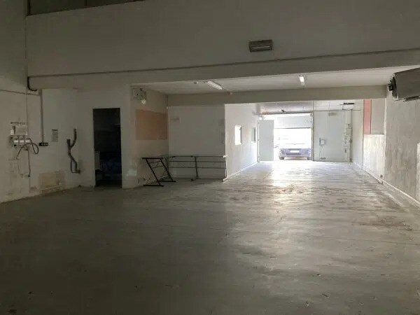 Industriel/Logistique dans Perpignan à vendre - Photo intérieure – Image 2 sur 4