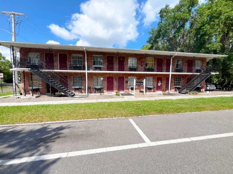 301 N Thomas St, Plant City, FL à vendre - Photo de l’immeuble – Image 2 sur 14