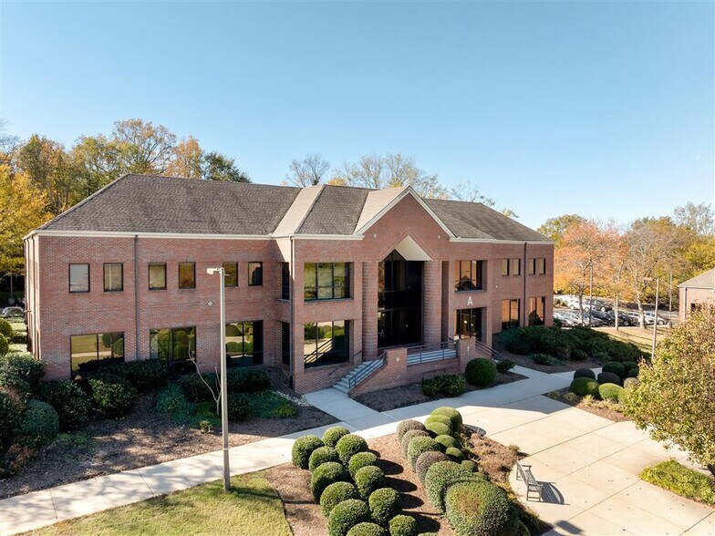 330 Pelham Rd, Greenville, SC à louer - Photo principale – Image 1 sur 23