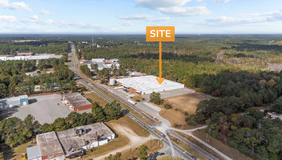 3299 NC 5 Hwy, Aberdeen, NC à louer - Photo de l’immeuble – Image 2 sur 9
