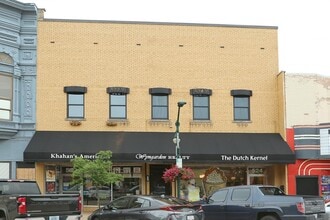 522 S Main St, Elkhart, IN à louer Photo de l’immeuble– Image 2 sur 16