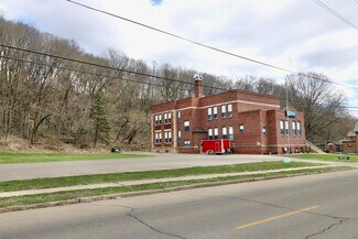 Plus de détails pour 715 W Locust St, Dubuque, IA - Bureau à vendre