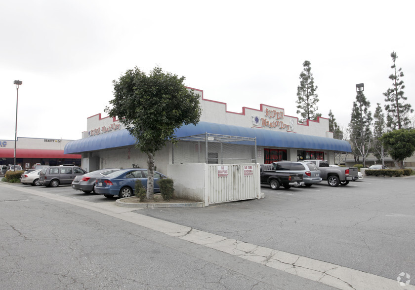 690 Fairplex Dr, Pomona, CA à vendre - Photo de l’immeuble – Image 3 sur 3